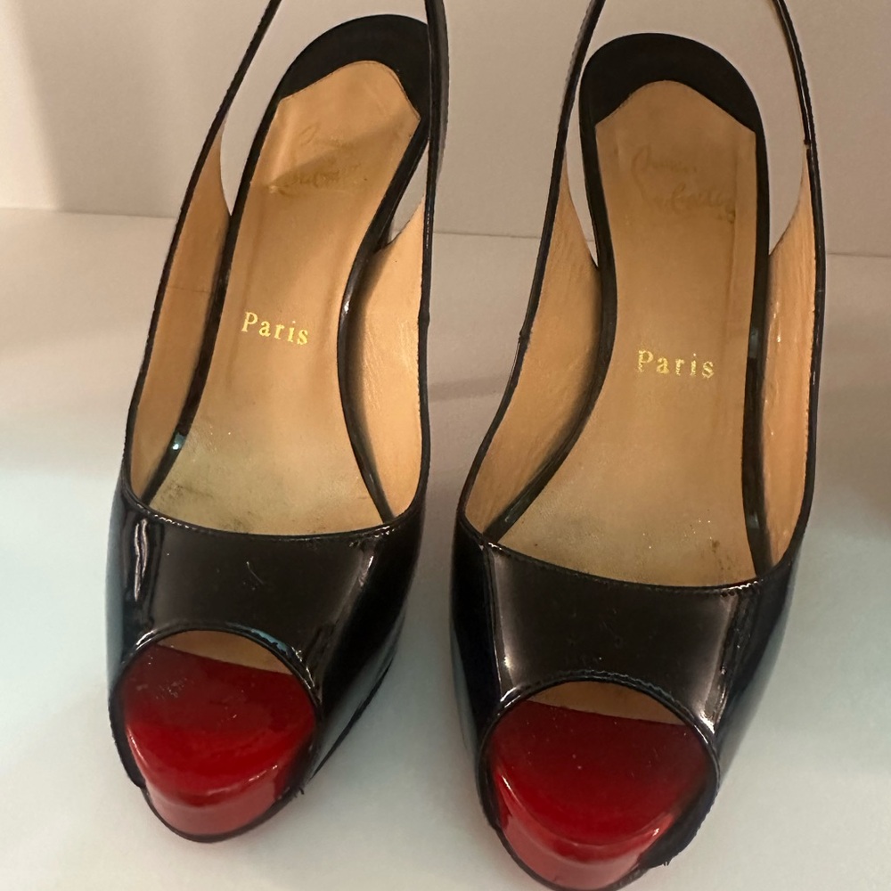 Auth Christian Louboutin Black Patent Peep Toe Heels